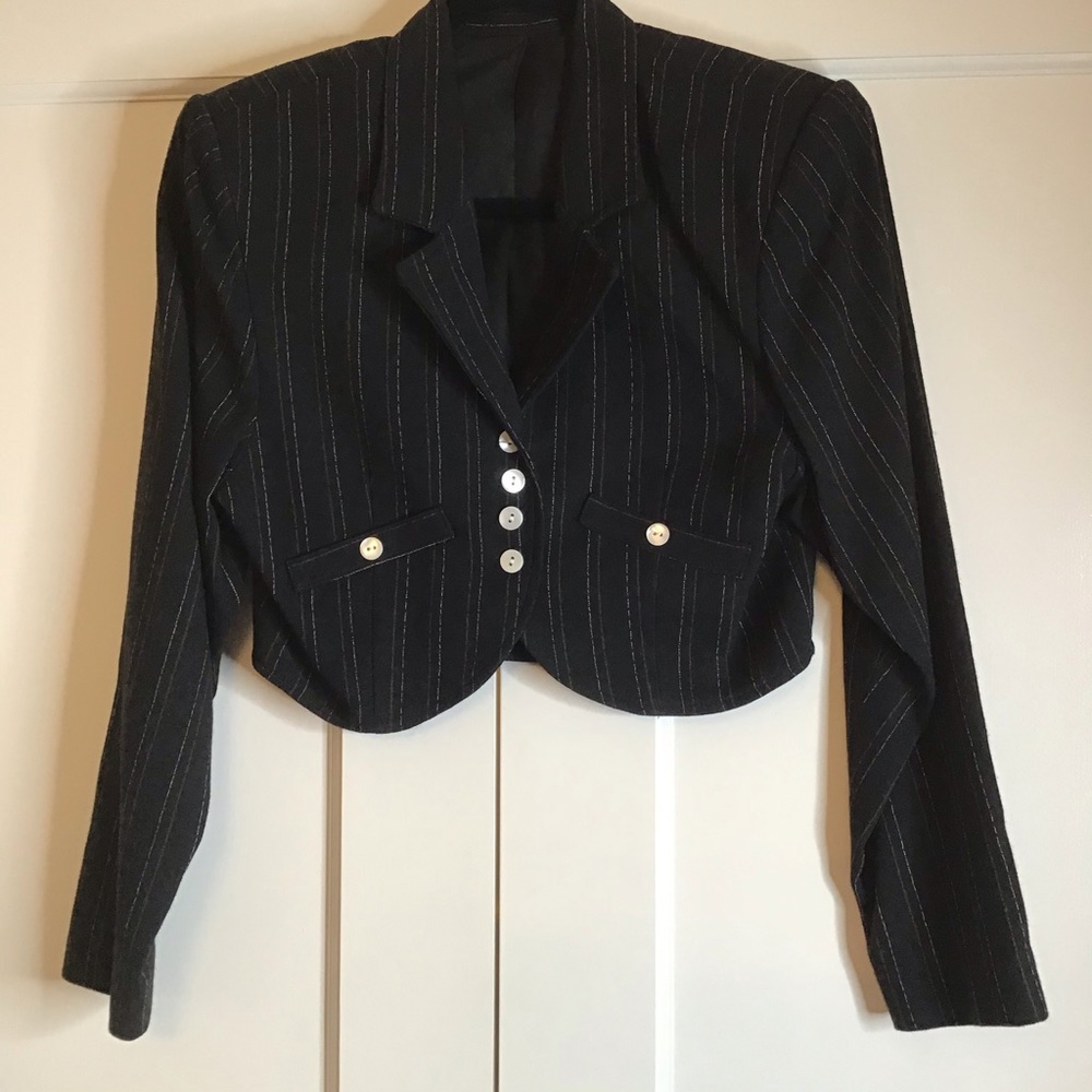 Bolero style blazer